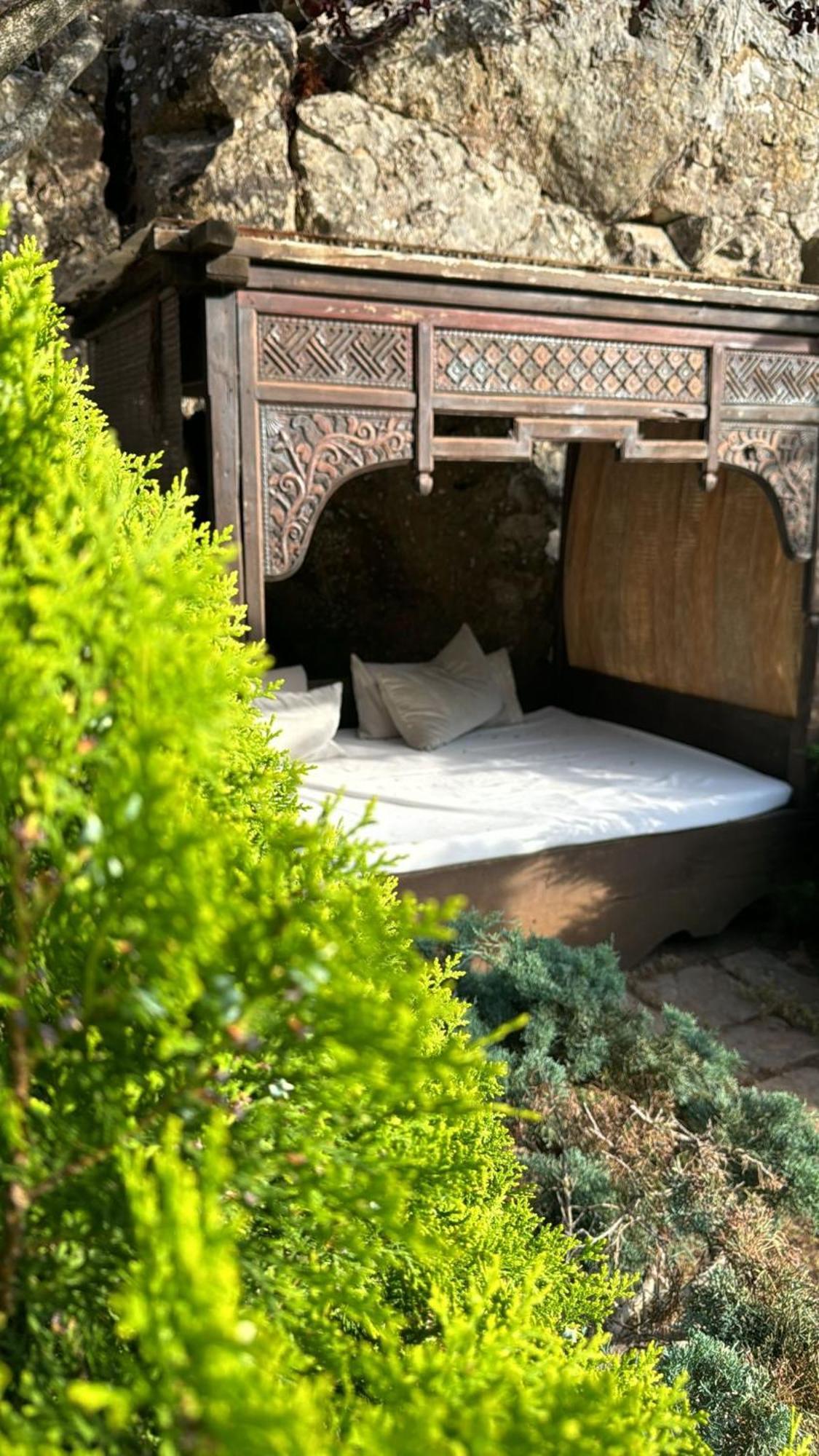 Love Garden Bolonia Exterior photo